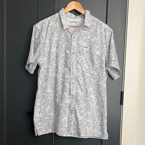 Columbia PFG Men's Light Gray Floral Button-Down Shirt